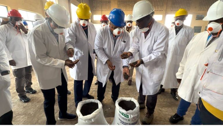 Bujumbura : Aimé BOJI s’inspire de l’expérience burundaise en production d’engrais pour l’industrialisation de la RDC